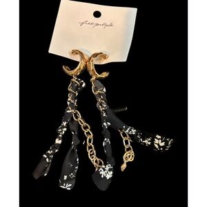 Free People scarf charm earrings NWT